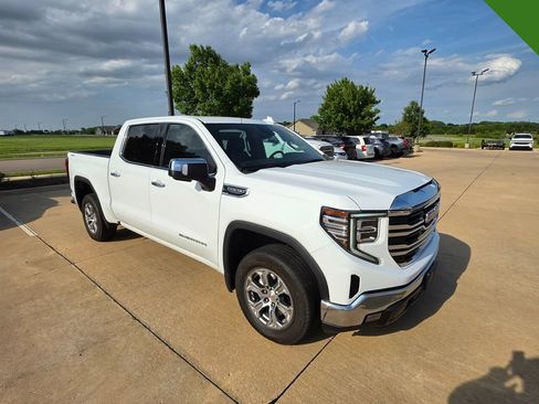 Used 2025 GMC Sierra 1500 SLT AWD/4WD image 8