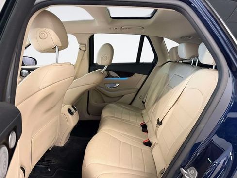 Used 2017 Mercedes-Benz GLC 300 4MATIC image 12