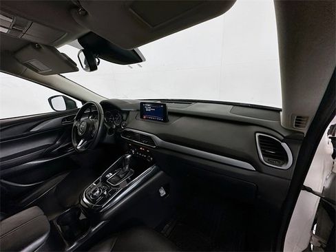 Used 2018 MAZDA CX-9 Touring image 29