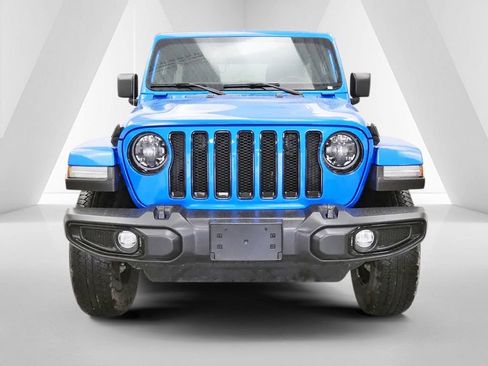 Used 2023 Jeep Wrangler Unlimited Sahara AWD/4WD image 2