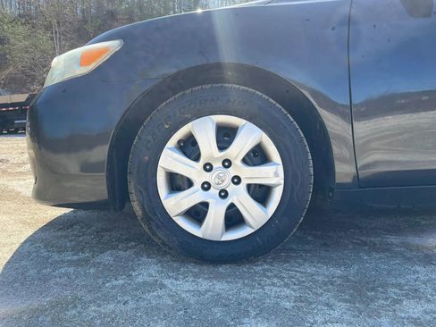 Used 2011 Toyota Camry FWD image 32
