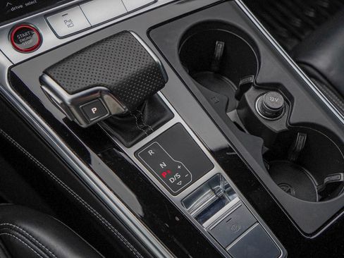 Certified 2022 Audi S6 Premium Plus image 20