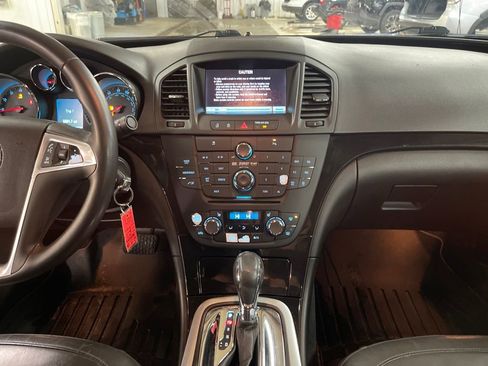 Used 2011 Buick Regal CXL Turbo w/ TO4 Preferred Equipment Group image 18