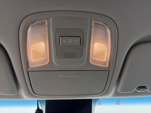 Used 2020 Kia Sportage LX image 29