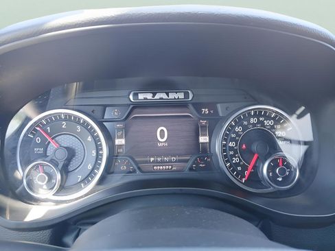 Used 2022 RAM 1500 Big Horn AWD/4WD image 18