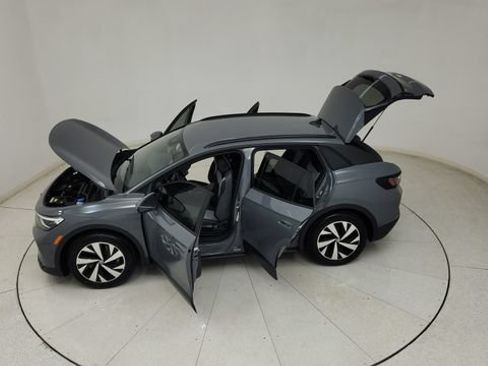 Used 2024 Volkswagen ID.4 2WD image 32