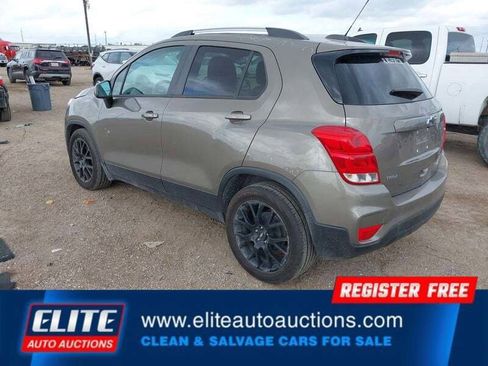 Used 2021 Chevrolet Trax LT w/ Sport Edition image 6