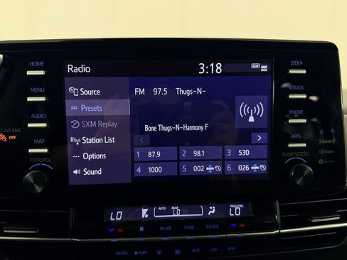 Used 2022 Toyota Sienna LE image 19