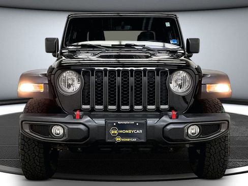 Used 2021 Jeep Gladiator Rubicon AWD/4WD image 2