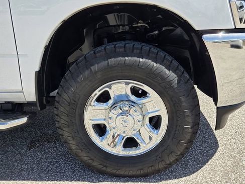 Used 2022 RAM 2500 Big Horn AWD/4WD image 12