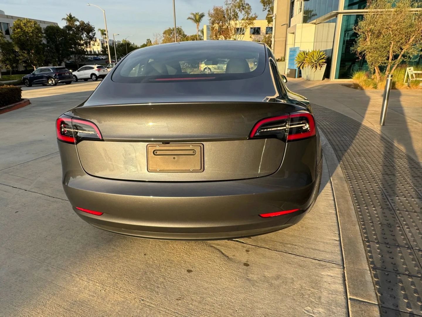 Used 2021 Tesla Model 3 Standard Range Plus RWD image 8