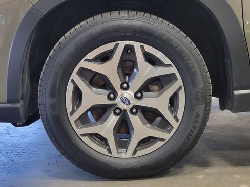 Certified 2023 Subaru Forester Premium image 10
