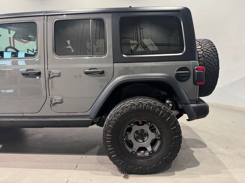 Used 2020 Jeep Wrangler Unlimited Rubicon AWD/4WD image 4