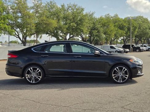Used 2020 Ford Fusion Titanium image 4