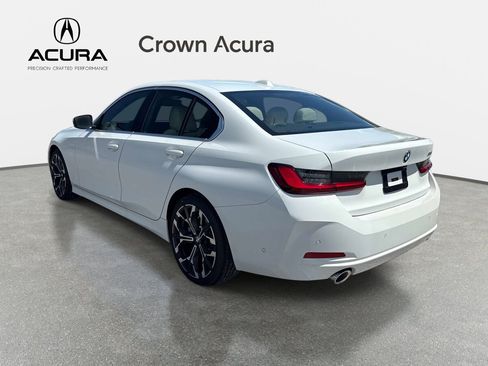Used 2026 BMW 330i Sedan w/ Premium Package RWD image 3
