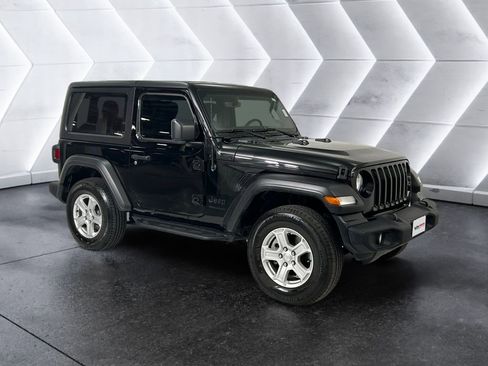 Used 2022 Jeep Wrangler Sport S image 1