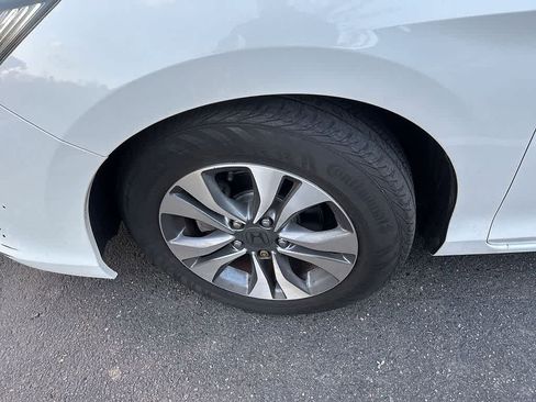 Used 2013 Honda Accord LX image 13