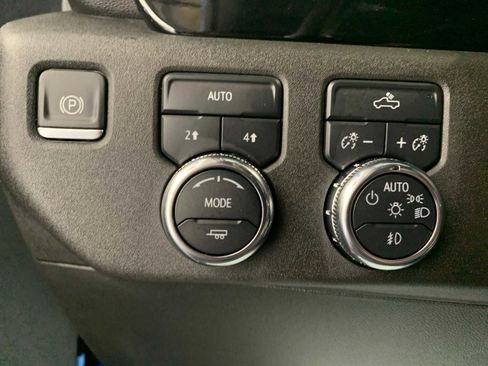 Used 2023 GMC Sierra 1500 Elevation image 6