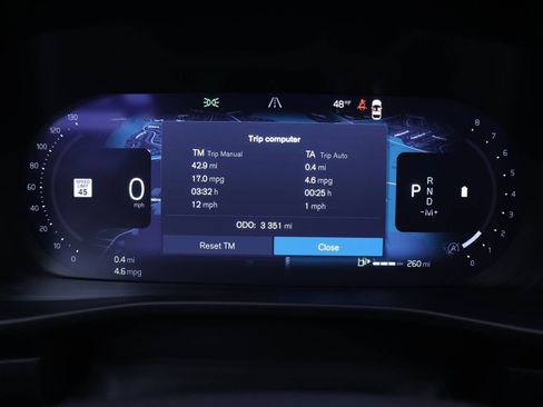 Certified 2026 Volvo XC40 B5 Plus w/ Protection Package Premier image 25