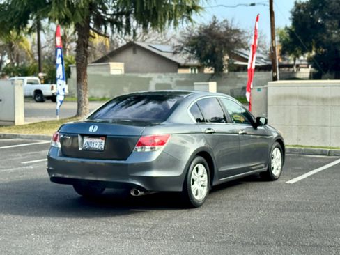 Used 2010 Honda Accord LX-P image 4