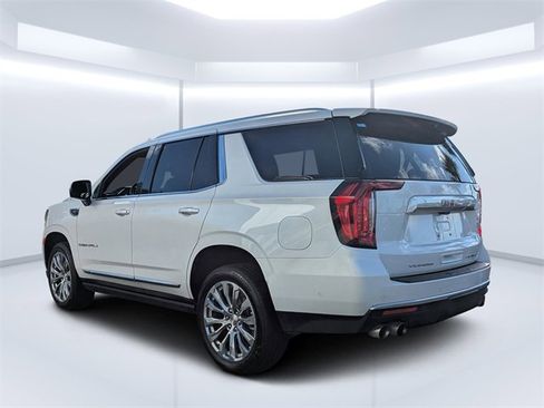 Used 2024 GMC Yukon Denali w/ Advanced Technology Package image 5