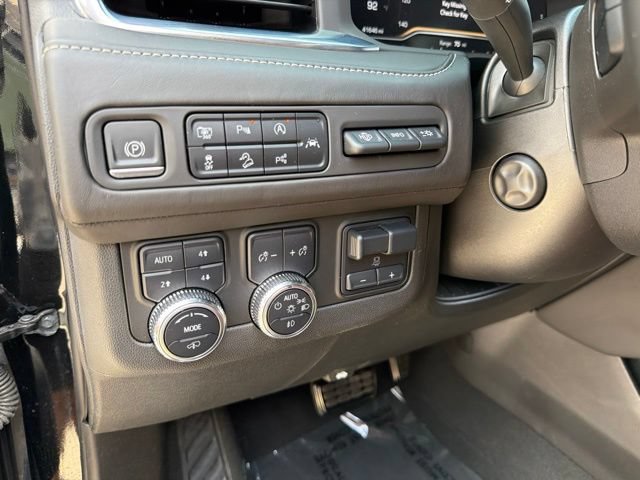 Used 2023 GMC Yukon Denali Ultimate AWD/4WD image 28