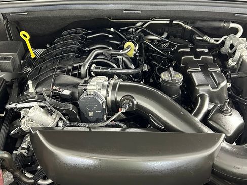 Used 2023 Dodge Durango GT AWD/4WD image 36