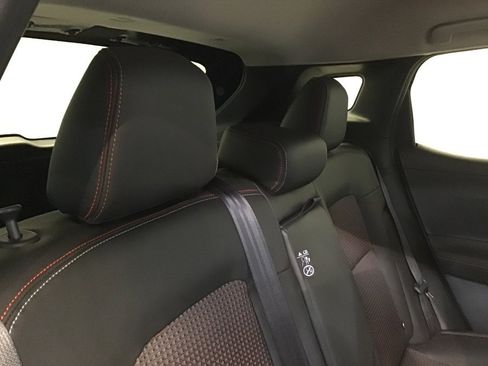 Used 2025 Nissan Kicks SR AWD/4WD image 18