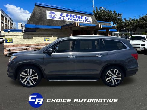 Used 2017 Honda Pilot Touring image 3