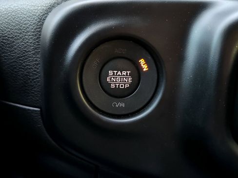 Used 2023 Jeep Wrangler Willys image 19