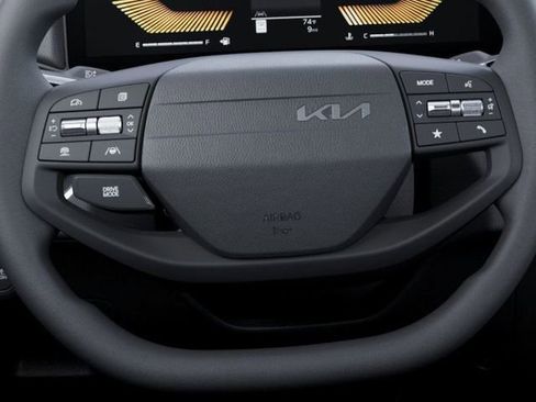 New 2026 Kia K4 LXS image 23