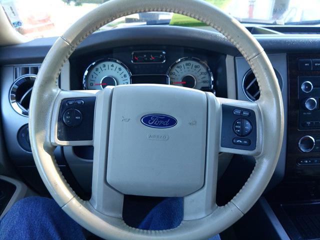 Used 2014 Ford Expedition EL XLT w/ Equipment Group 202A AWD/4WD image 24