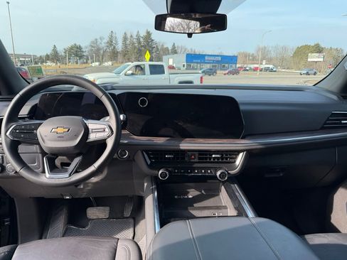 Used 2025 Chevrolet Tahoe LT image 6