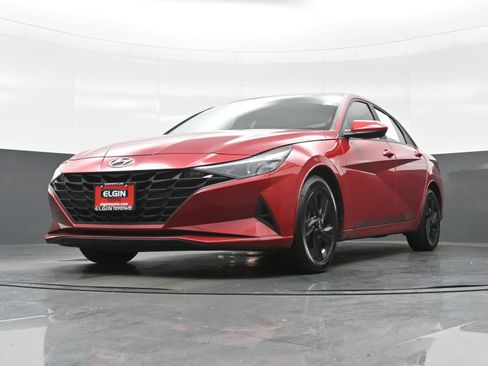 Used 2023 Hyundai Elantra SEL FWD image 27