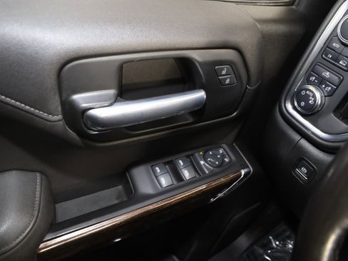 Used 2021 GMC Sierra 1500 SLE image 25