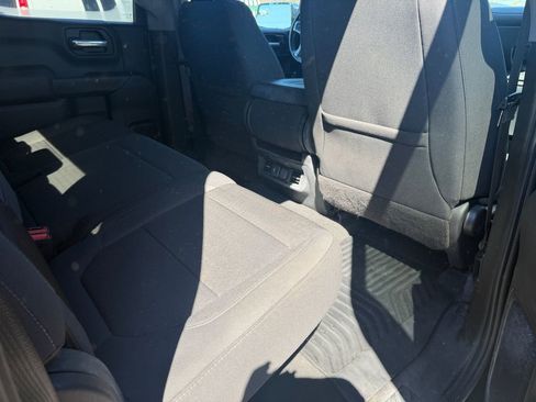 Used 2021 Chevrolet Silverado 1500 LT w/ Bed Protection Package image 17