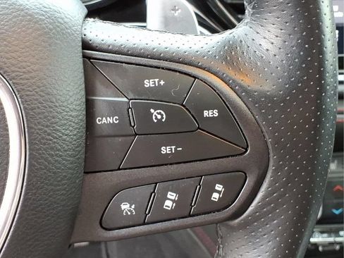 Used 2025 Dodge Durango GT AWD/4WD image 21