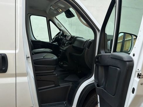Used 2023 RAM ProMaster 2500 FWD image 24