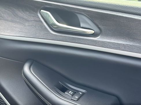 New 2026 Jeep Grand Cherokee L Limited AWD/4WD image 33