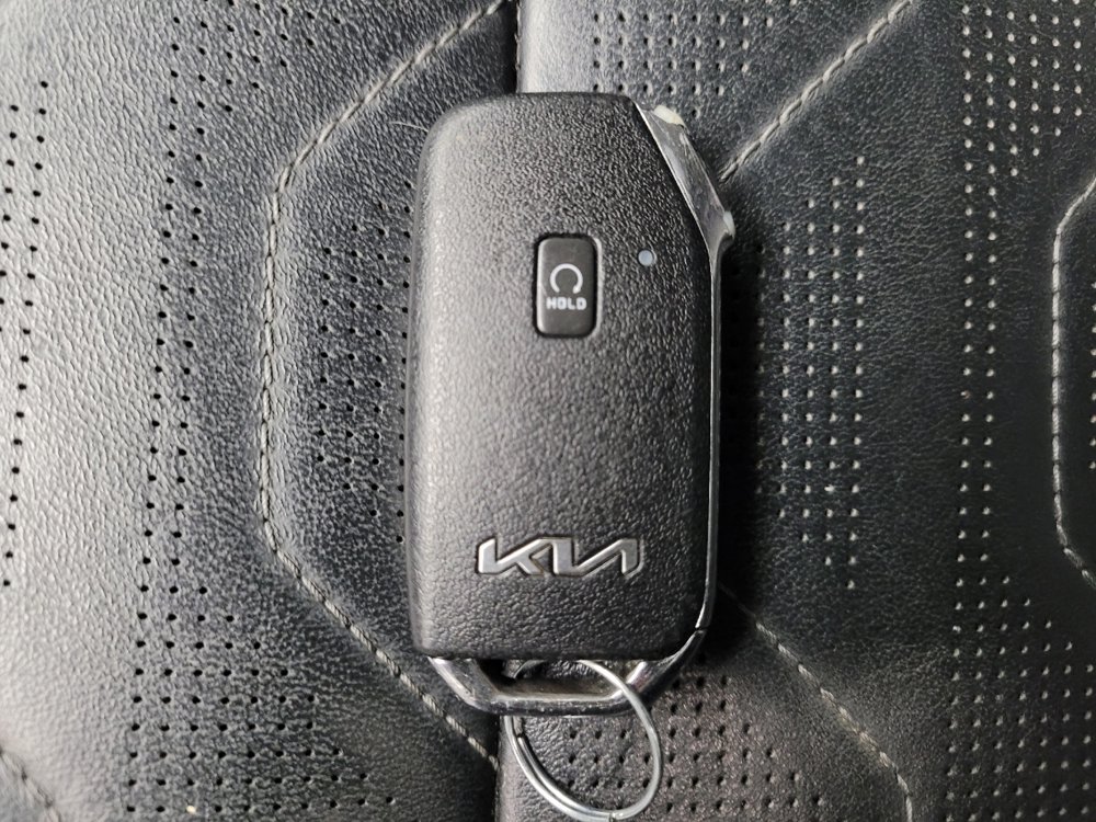 Used 2022 Kia Telluride SX w/ SX Prestige Package AWD/4WD image 32