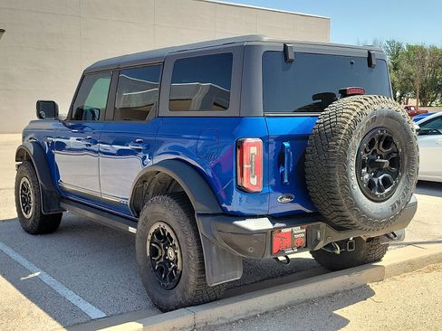 Used 2021 Ford Bronco First Edition AWD/4WD image 2