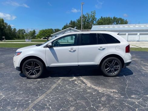 Used 2013 Ford Edge SEL w/ Black-White Styling Pkg FWD image 3