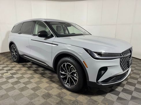 New 2026 Lincoln Nautilus Premier w/ Equipment Group 102A image 7