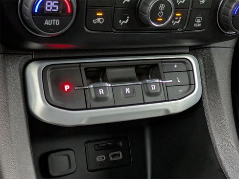 Used 2021 GMC Acadia SLT w/ Trailering Package image 22