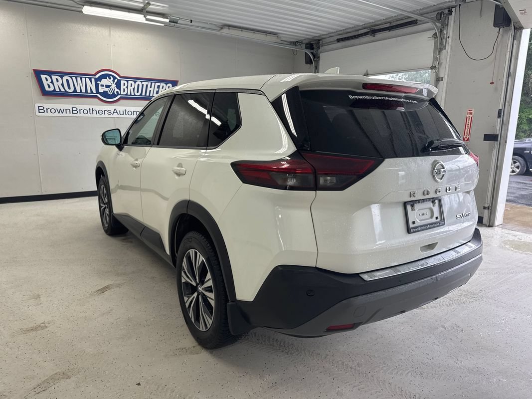 Used 2021 Nissan Rogue SV AWD/4WD image 3