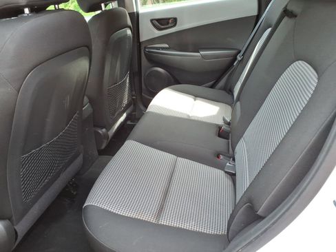 Used 2018 Hyundai Kona SE AWD/4WD image 9