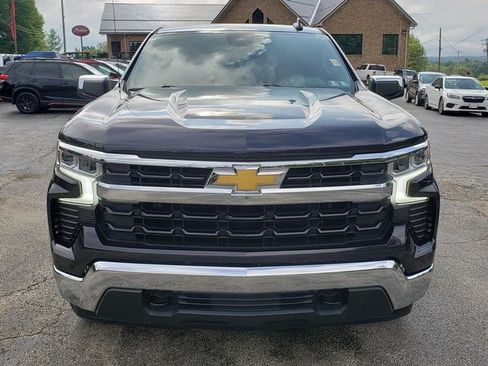 Used 2022 Chevrolet Silverado 1500 LT w/ Z71 Off-Road Package AWD/4WD image 2