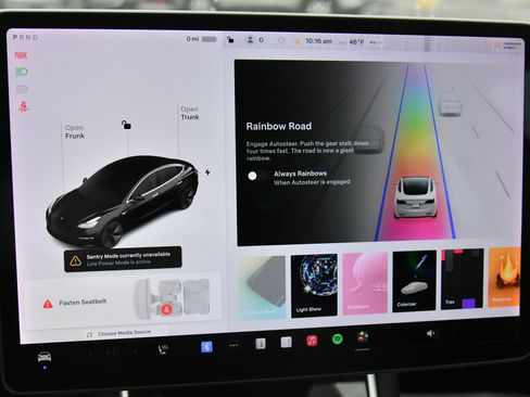 Used 2019 Tesla Model 3 Standard Range image 19