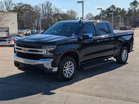 Used 2021 Chevrolet Silverado 1500 LT AWD/4WD image 1
