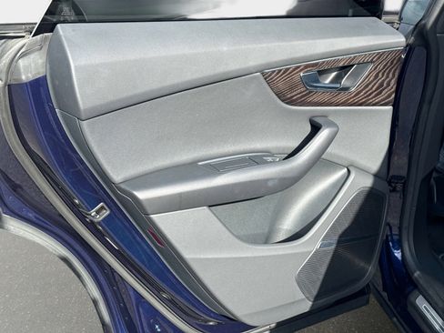 Used 2021 Audi Q8 Premium Plus w/ Premium Plus Package image 15